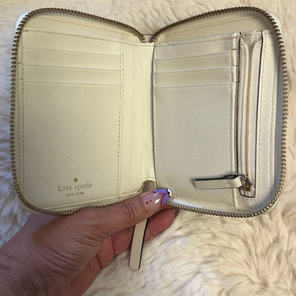 Kate Spade color block Ivory and Beige Wallet